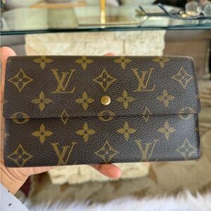 Louis Vuitton International Monogram Vintage Wallet With Callout